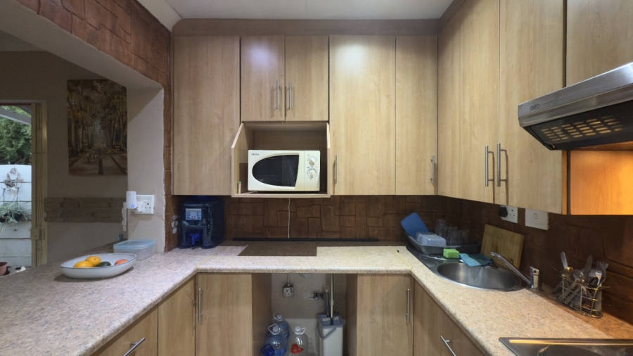 To Let 1 Bedroom Property for Rent in Flamwood North West